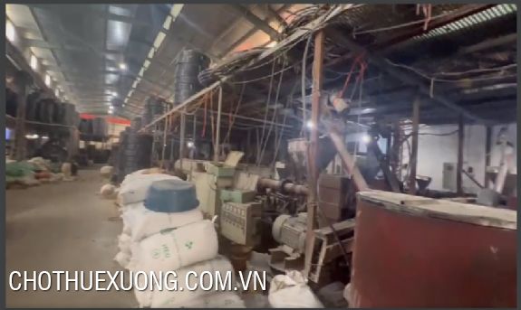 Cho thuê 1 xưởng mặt đường 6 Biên giang Hà Đông 2000m2 3