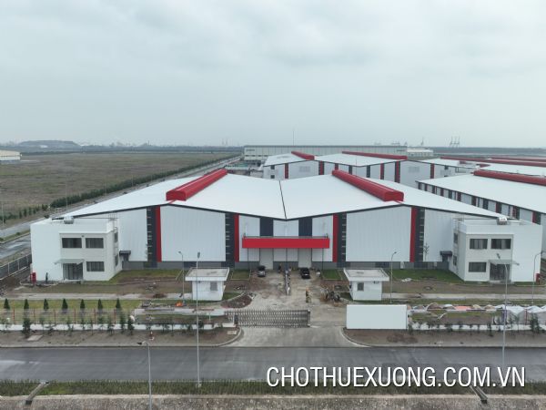 厂房出租，面积3000起； 5000...50,000m2 位于 Nam Dinh Vu 工业园区