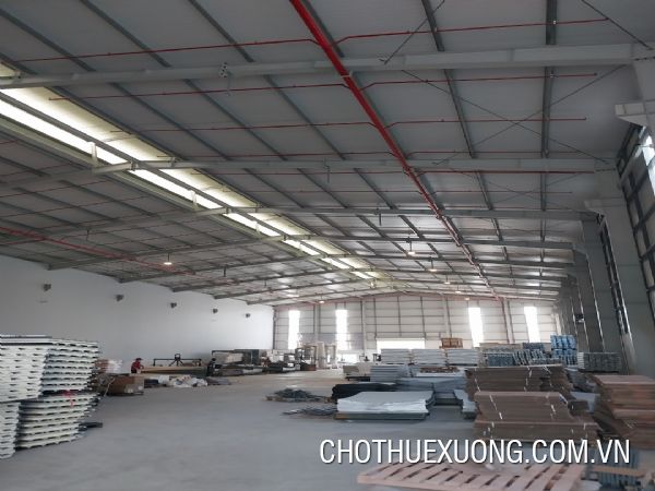 Cho thuê kho cạnh Đại lộ Thăng long
