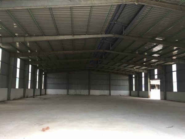 Cho thuê xưởng 1300m2 gần Đại lộ Thăng Long, Hà Nội